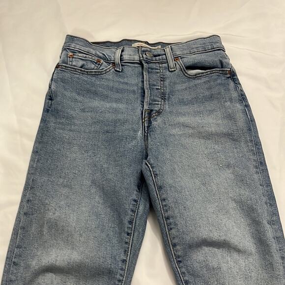 Levi’s Wedgie Straight Button Fly Ripped Distressed Denim Jeans Size 27 27x28 - Picture 2 of 12